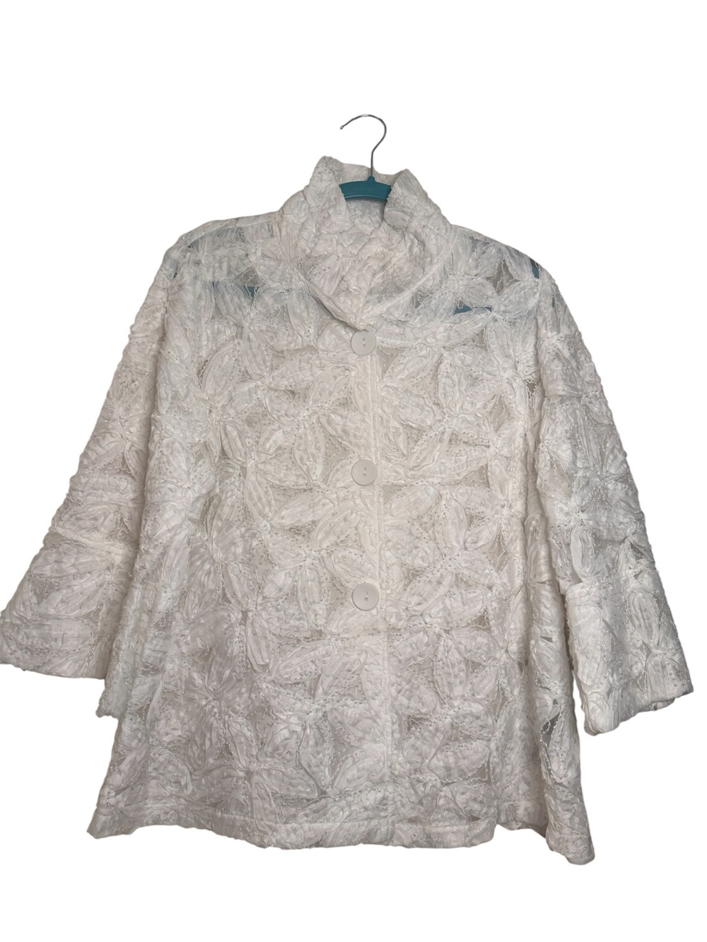 DEMEE White Textured Floral Button-Front Tunic With Stand Up Collar